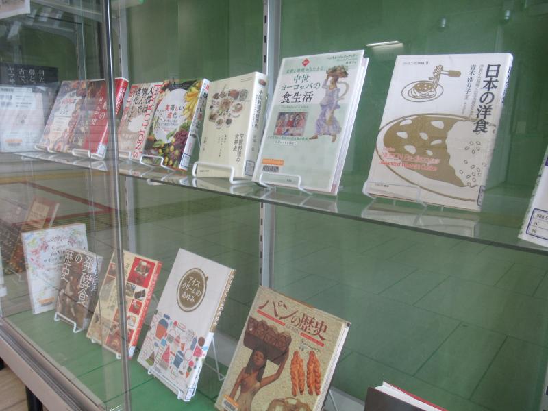１F展示写真２